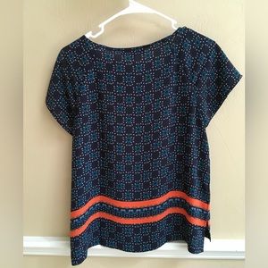 LOFT EUC Navy/Orange patterned top
